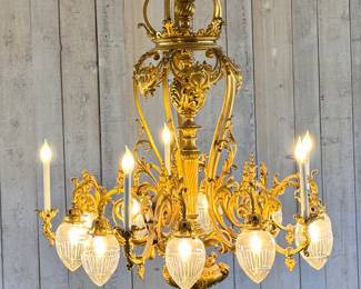 Antique-Style Louis XVI Baroque chandelier