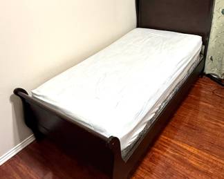 Twin Sleigh Bed
