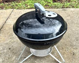 Weber 14 Inch Portable Smokey Joe Charcoal Grill