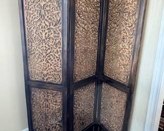 Carved screen