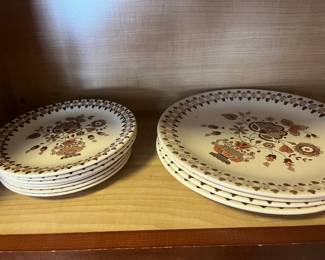 Johnson Brothers Jamestown Dish Set
