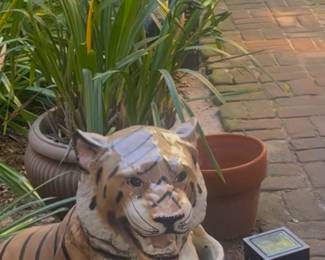 Tiger Statue