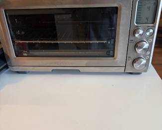 BREVILLE TOASTER OVEN