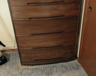 SOLID WOOD 5 DRAWER CHEST