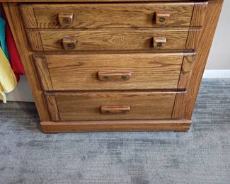 SOLID WOOD NIGHT STAND. SEVERAL OTHER MATCHING PIECES