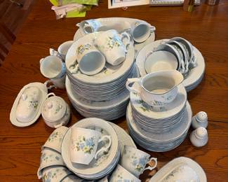 MIKASA MICHELLE PRECIOUS BLUE CHINA