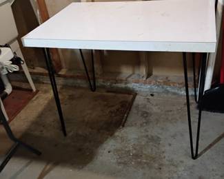 VINTAGE TABLE WITH METAL LEGS