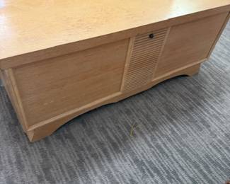 LANE CEDAR CHEST