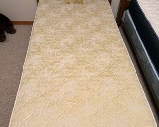 SEARSOPEDIC TWIN SIZE MATTRESS