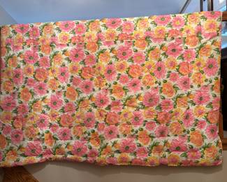 FINGERHUT FULL SIZE FLORAL COMFORTER