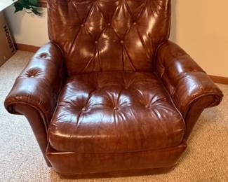 THE STRATFORD COMPANY TUFTED LEATHER RECLINER