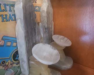 Vintage Carved Mexican Onyx Bookends