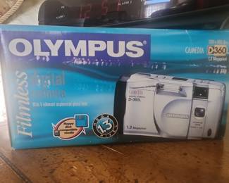 Olympus CAMEDIA D-360L Digital Camera