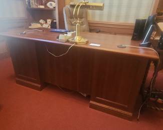 Traditional Mahogany Executive Desk