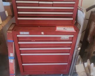 Craftsman 65418 Red Rolling Tool Chest