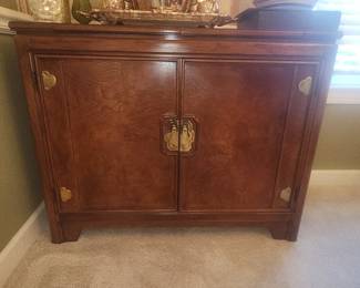 Thomasville Hollywood Regency Chinoiserie Burl Wood Buffet