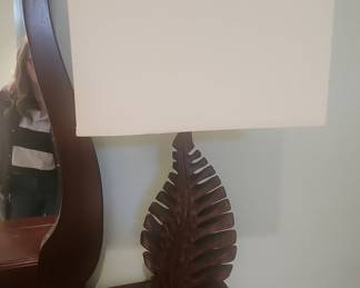 Carved Wooden Leaf Table Lamp