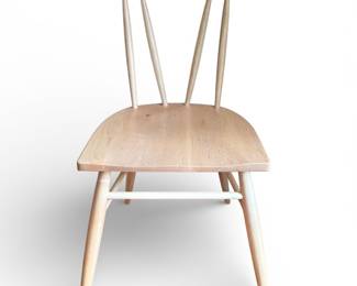 Set of 4 Bassett Origins Wallace dining chairs