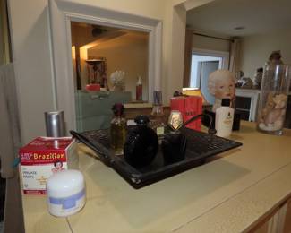 Dressing table items