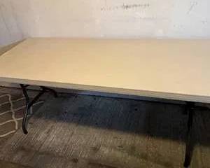 Lot 162  Lifetime 6 Table
