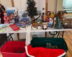 Lot 72  Vintage and Modern Holiday Decor Lot