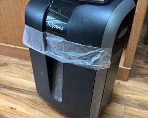 Lot 116  Fellowes 73Ci Paper Shredder