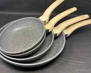 Lot 46  Carote Nonstick Frying Pan Set  4 Pans w WoodStyle Handles