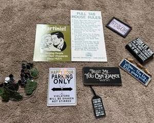 Lot 20  Assorted Bar  Wine Dcor Signs and Hanging Accents