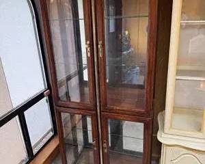 Lot 125  Tall Glass Display Cabinet Curio Cabinet  71.5 Tall