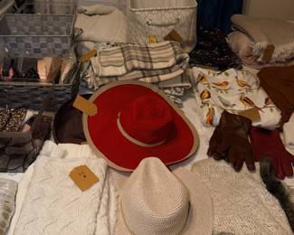 Items Located In The 2nd Bedroom