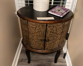 Items Located In The Master Bedroom