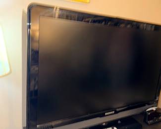 Items Located In The Master Bedroom