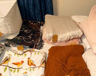 Items Located In The 2nd Bedroom