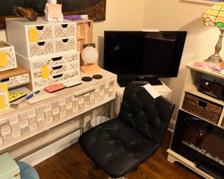 Items Located In The 2nd Bedroom 