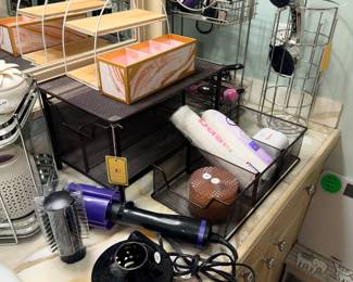 Items Located In The Master Bedroom Bathroom