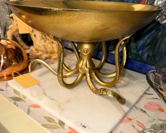 Items Located In The Dining Room