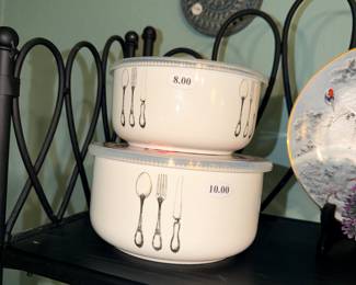 Items Located In The Dining Room