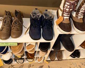 Items Located In The Master Bedroom