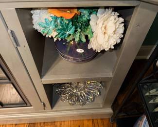 Items Located In The Dining Room