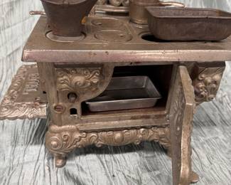 Vintage Cast Iron Toy Mini Stove