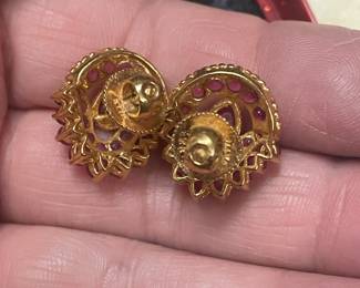 BACK SIDE OF 22 K GOLD 