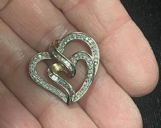 10 k yellow gold w/ diamonds heart pendant  $589