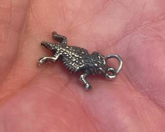 Rare retired James Avery horney  toad sterling charm $129