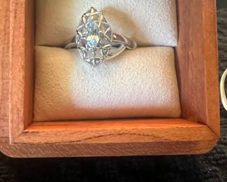 NO BOX  ONLY RING FOR SALE 