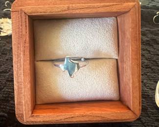 NO BOX  ONLY RING FOR SALE 