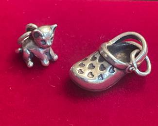 James Avery current kitty sterling $35 has Jump ring.   James Avery croc w/ hearts charm  PRICE FOR CROC COMING 
