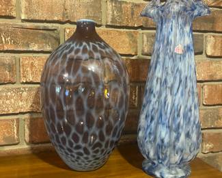 Beautiful vases (1marked Fenton)