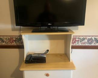 TV, cabinet 