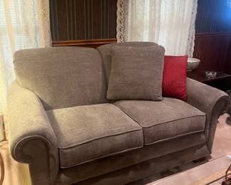 Nearly new loveseat