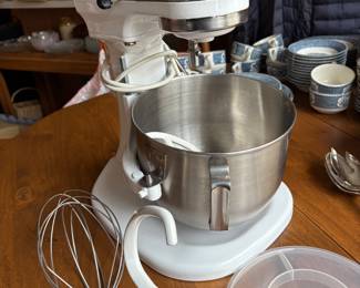 KitchenAid Mixer New
